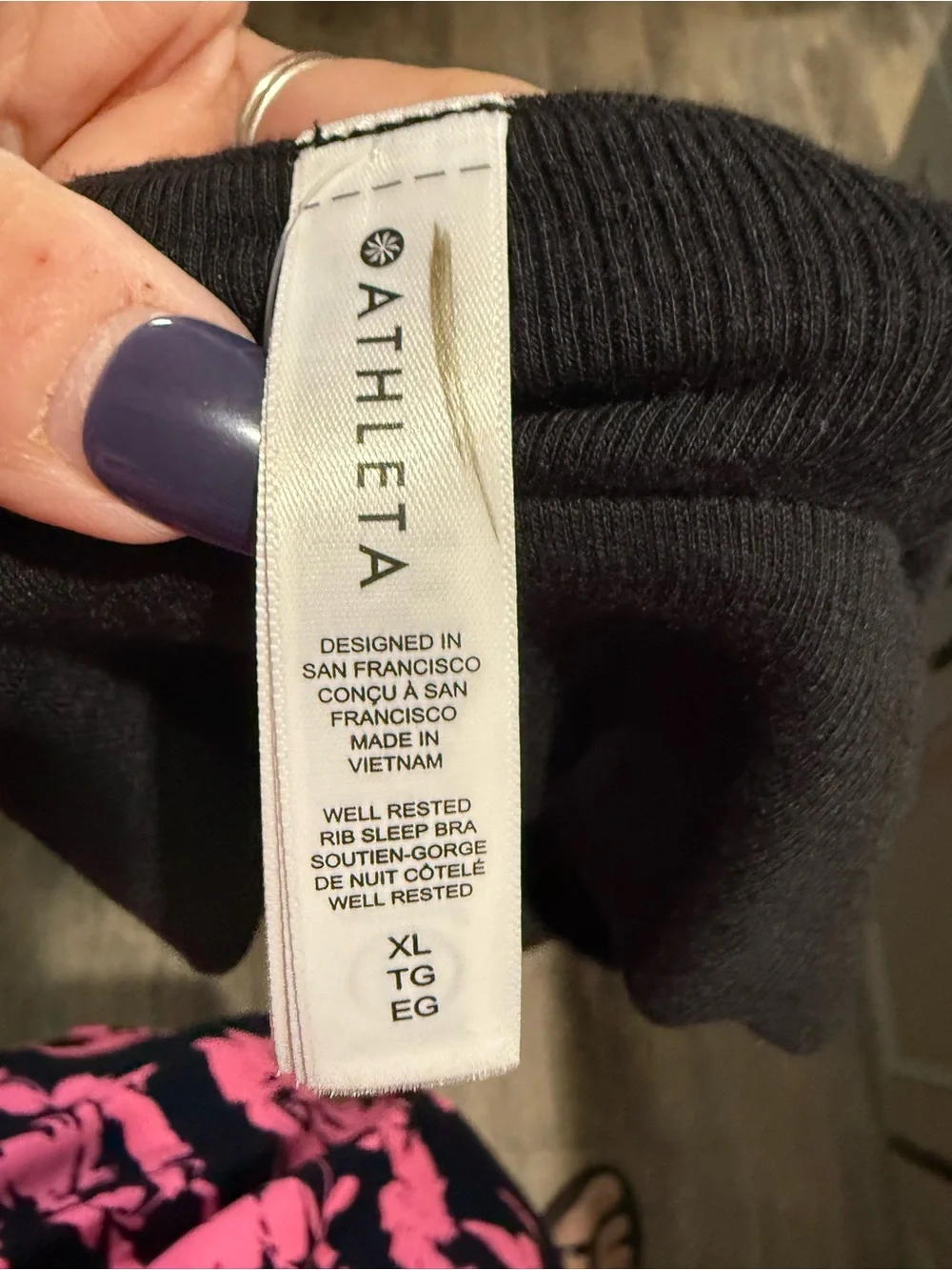 Athleta Black Seamless Cropped Bralette with Adjustable Straps